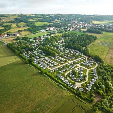 Camping Chateau De Galaure Chateauneuf-de-Galaure ภายนอก รูปภาพ