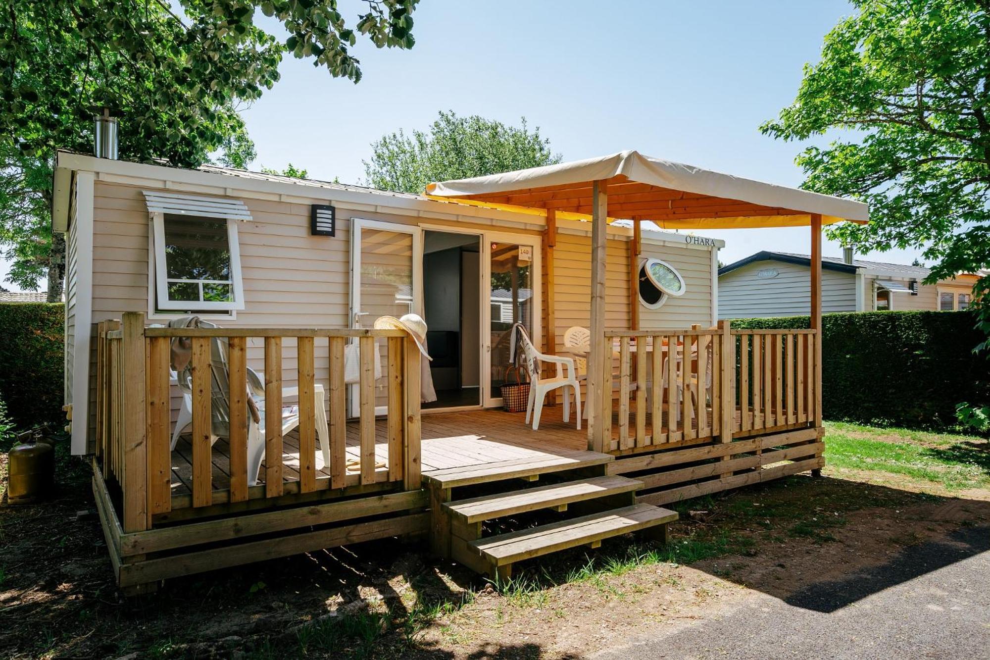 Camping Chateau De Galaure Chateauneuf-de-Galaure ภายนอก รูปภาพ