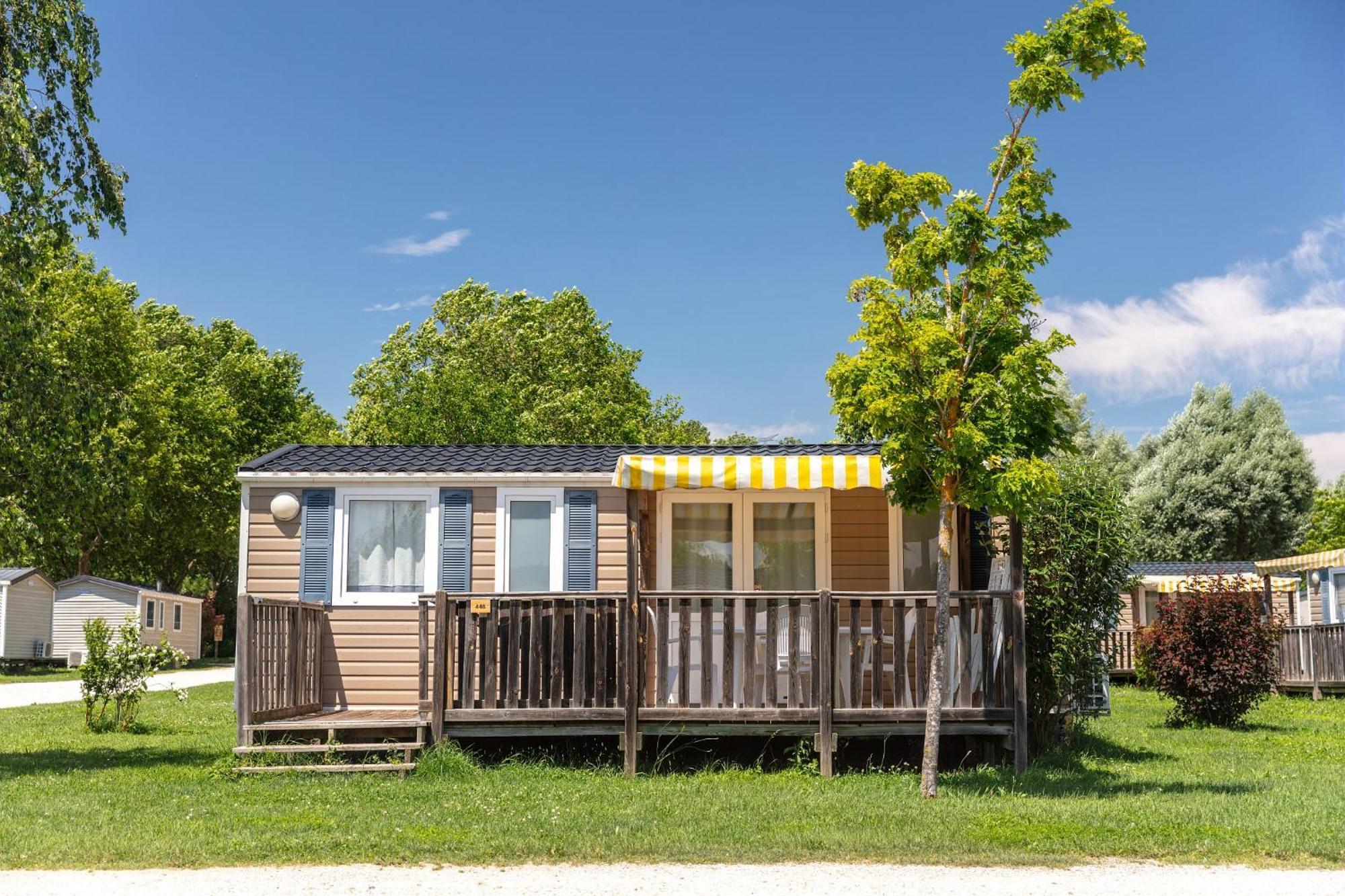 Camping Chateau De Galaure Chateauneuf-de-Galaure ภายนอก รูปภาพ